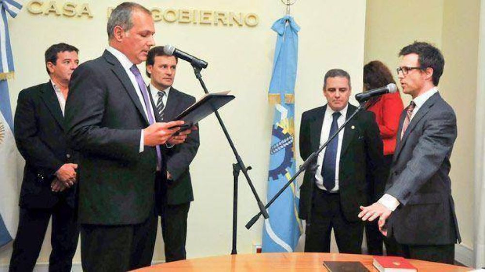 Asumi� el primer subsecretario de Justicia