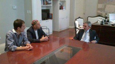 Meoni recibi� al rabino Sergio Bergman