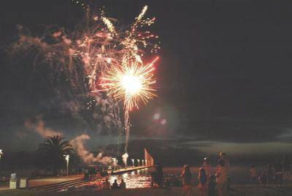 Qued� inaugurada la temporada de verano en la Laguna de G�mez