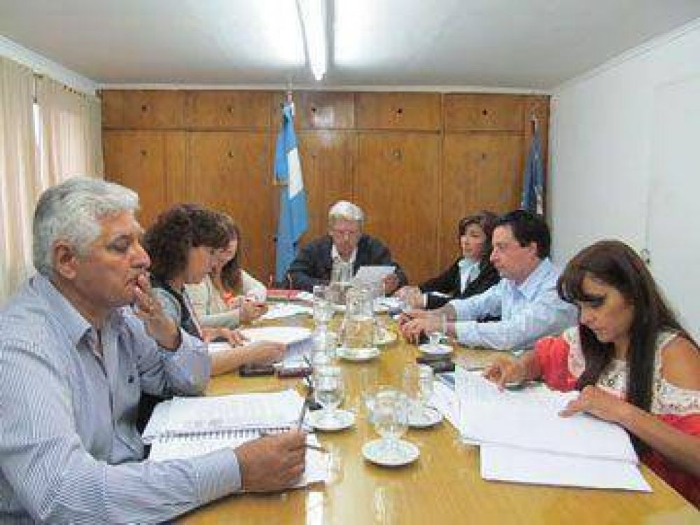 Aseguran educaci�n secundaria obligatoria para las escuelas rurales