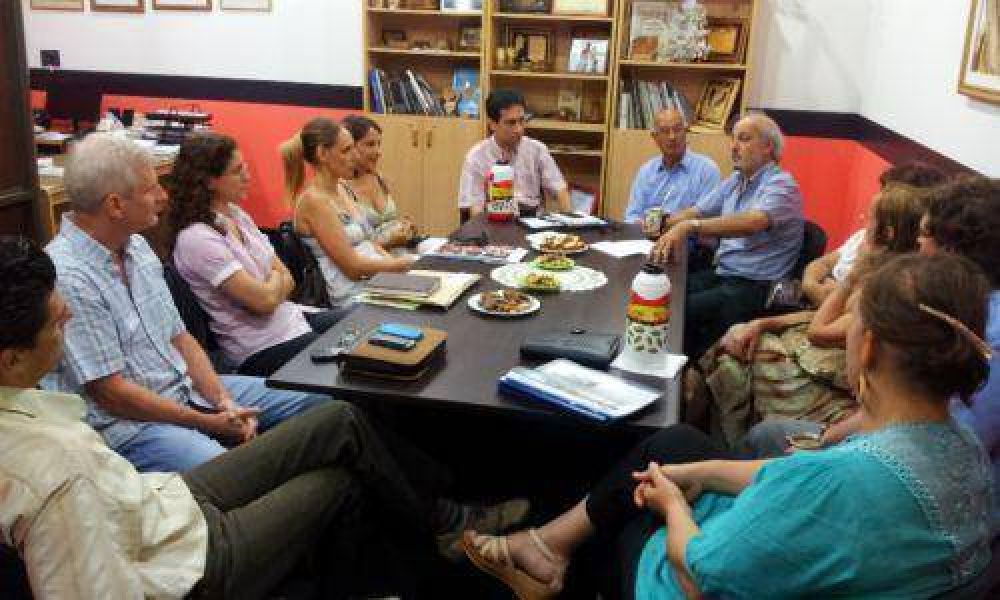 Avanza el fortalecimiento de la cadena productiva de las flores en Misiones