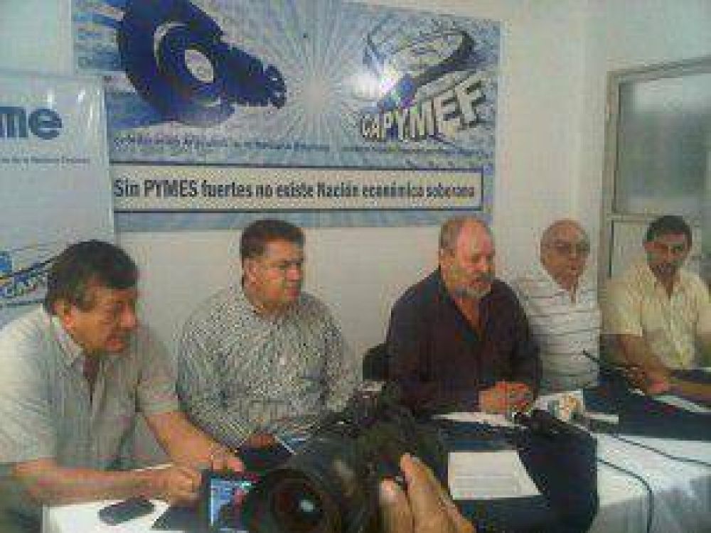 Conflicto por horario de cierre de comercios en v�speras de las fiestas