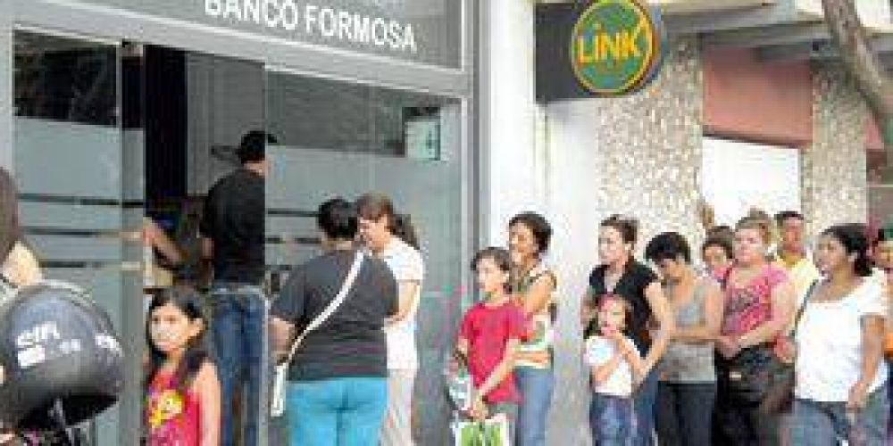 Ampl�an a $2.000 el l�mite de extracci�n en cajeros