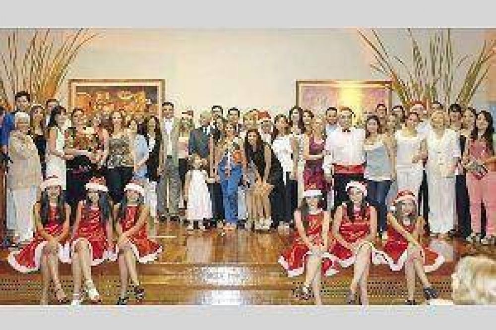 La Fundaci�n Conciencia y Acci�n Ciudadana finaliz� el 2012 con la entrega de distinciones
