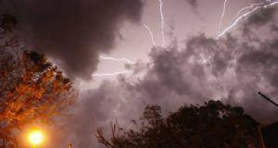 Alerta meteorol�gico para Santiago por lluvias y tormentas fuertes
