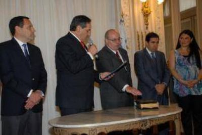 "Sal� inmaculado del PE", explic� Giudice