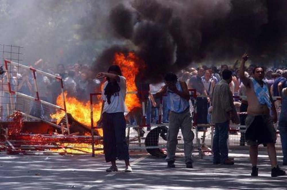 Rinden homenaje a las v�ctimas de la represi�n del 19 y 20 de diciembre de 2001