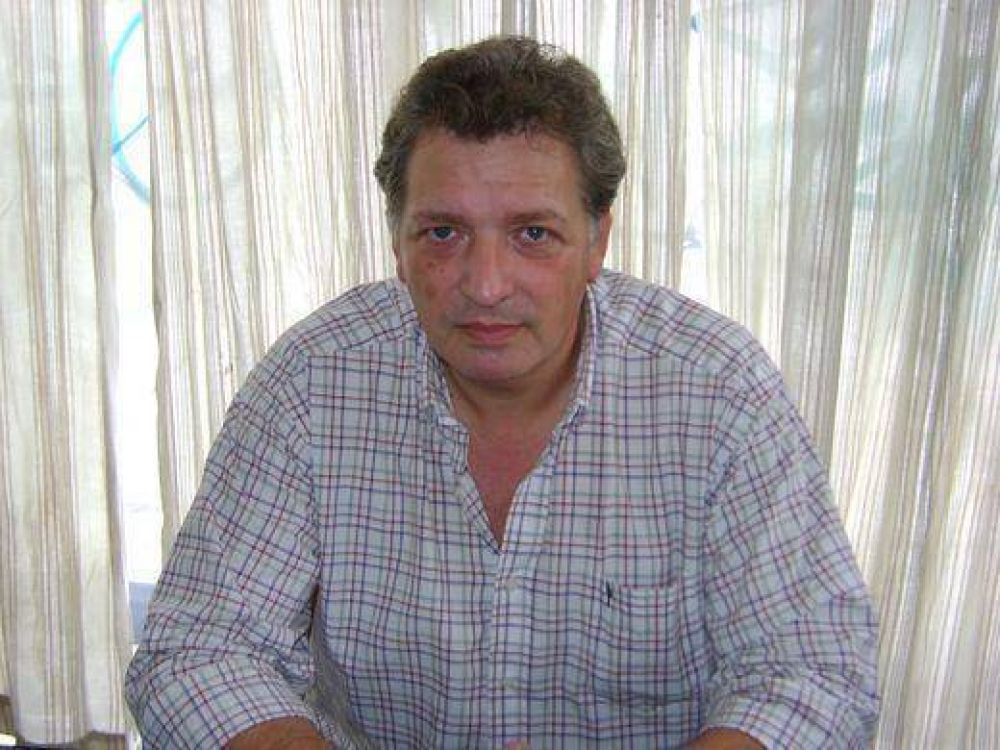 Oronel: �El c�rculo que rodea a Curto ya est� aburguesado�