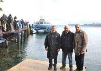 Inauguraron tres muelles en Isla Victoria 