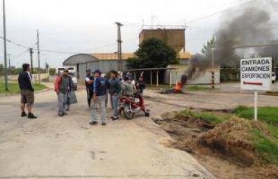 Conflicto en el puerto: �A operar no entra nadie�