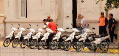 Meoni y Casal presentaron nuevos veh�culos policiales para Jun�n