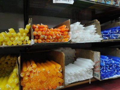 Mucha venta de velas y agua, por las dudas