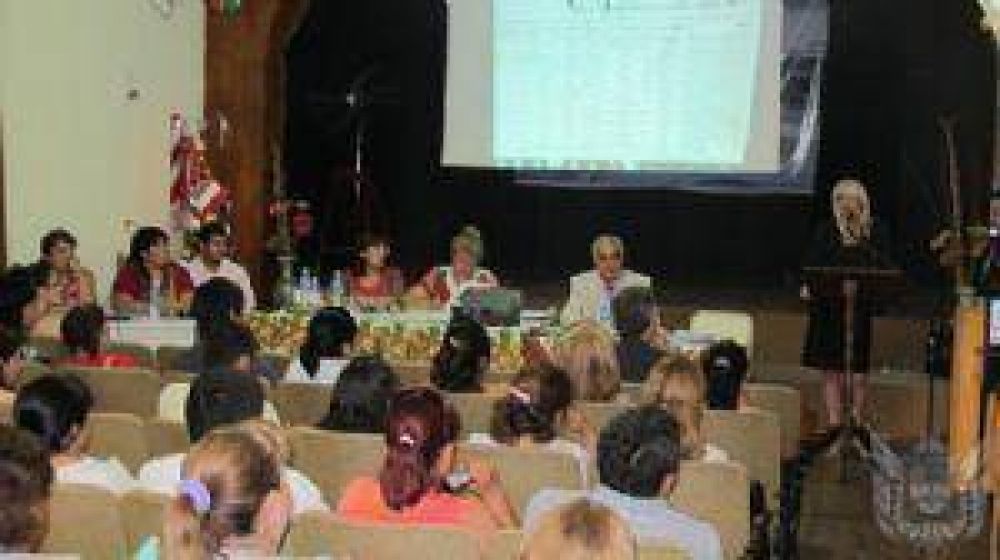 �ltima asamblea para optar cargos de Inicial y Primaria