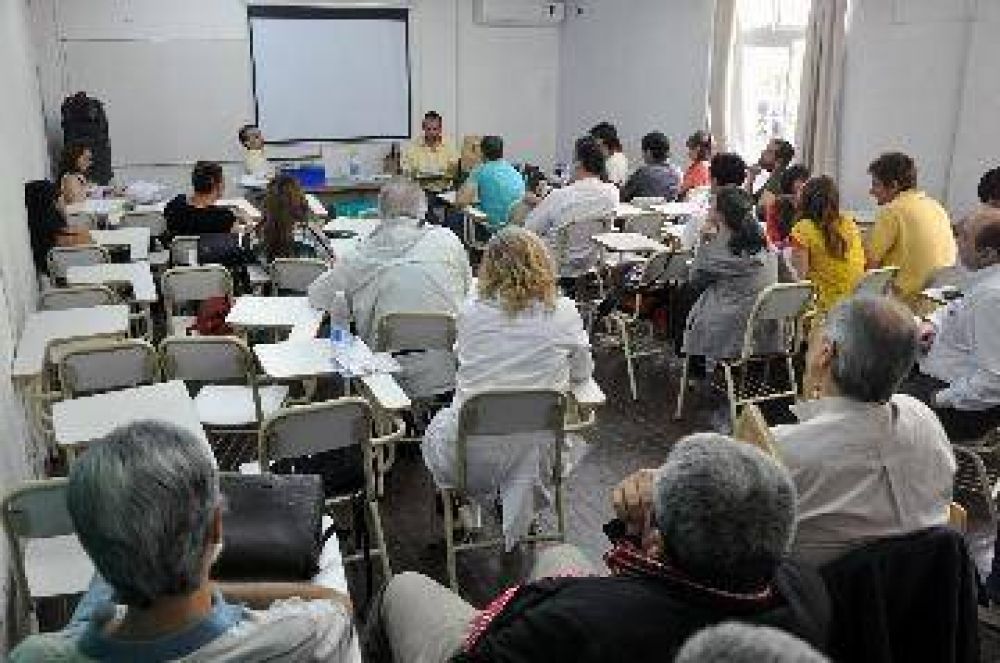 Medicina dej� en suspenso la resoluci�n de la crisis