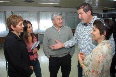 Nora Jofr� reemplazar� al edil Grand�n