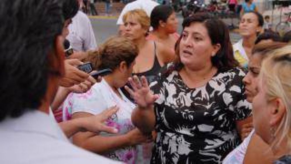 El Gobierno asiste a m�s de 5.000 catamarque�os