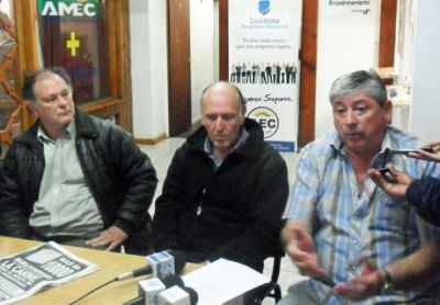 Vecinos marchan por el corrimiento de la barrera sanitaria