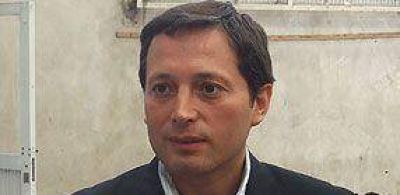  ECHEVERR�A | ELECCIONES    En silencio, Gray va armando su lista