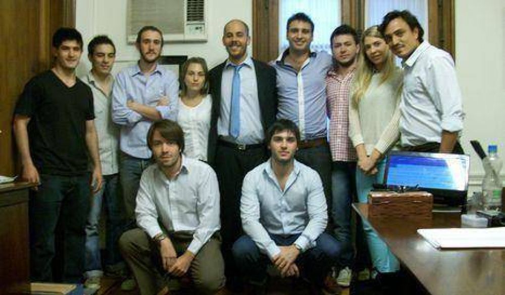 J�venes peronistas porte�os con miras a 2013
