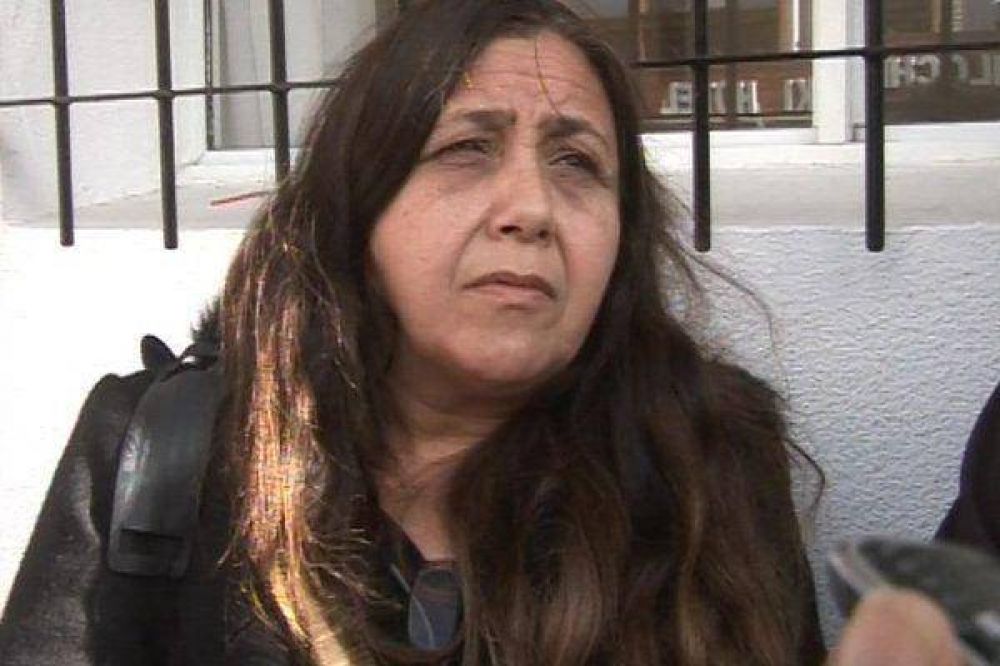 Goye denunci� por da�o moral a una vecina que le reclama una escritura