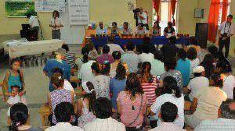 M�s de 50 mil pesos en microcr�ditos para productores ap�colas paipperos