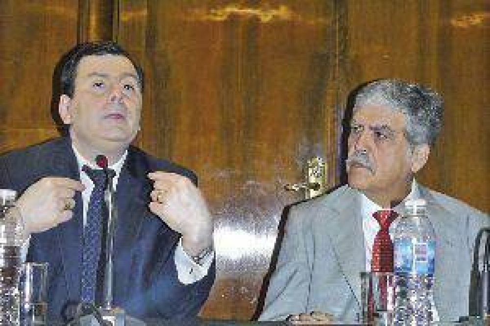 De Vido: "La idea es que Santiago sea una provincia industrial"