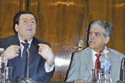 De Vido: "La idea es que Santiago sea una provincia industrial"