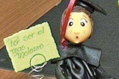 Sancionar�an a docentes que premiaron al "M�s molesto"