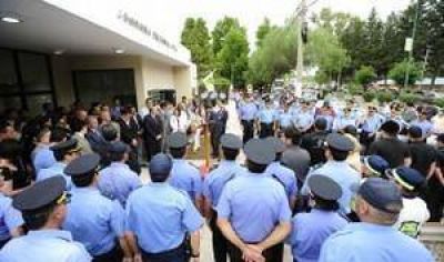 Inauguraron nueva comisar�a en Juana Koslay