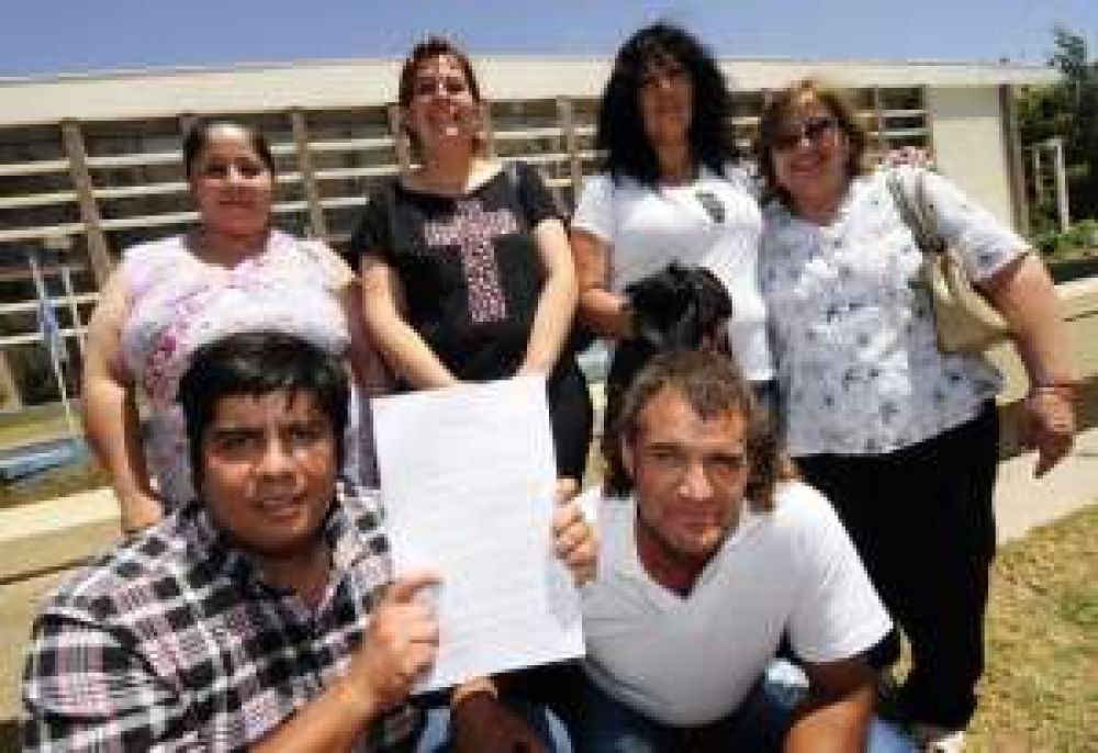 Contratados: la mayor�a, a Salud y Educaci�n en 2013