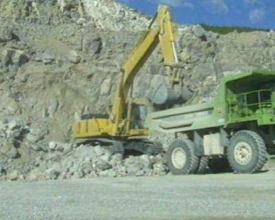 Por la ca�da del marco regulador, se va la minera m�s grande de Chubut