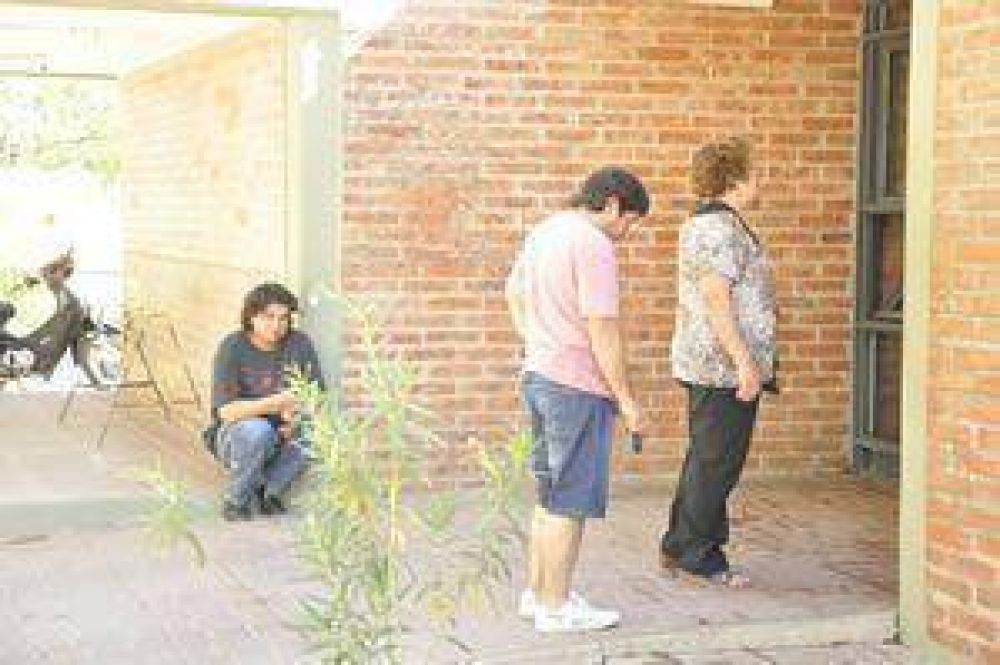 Beb� muri� al ser aplastada por una camioneta