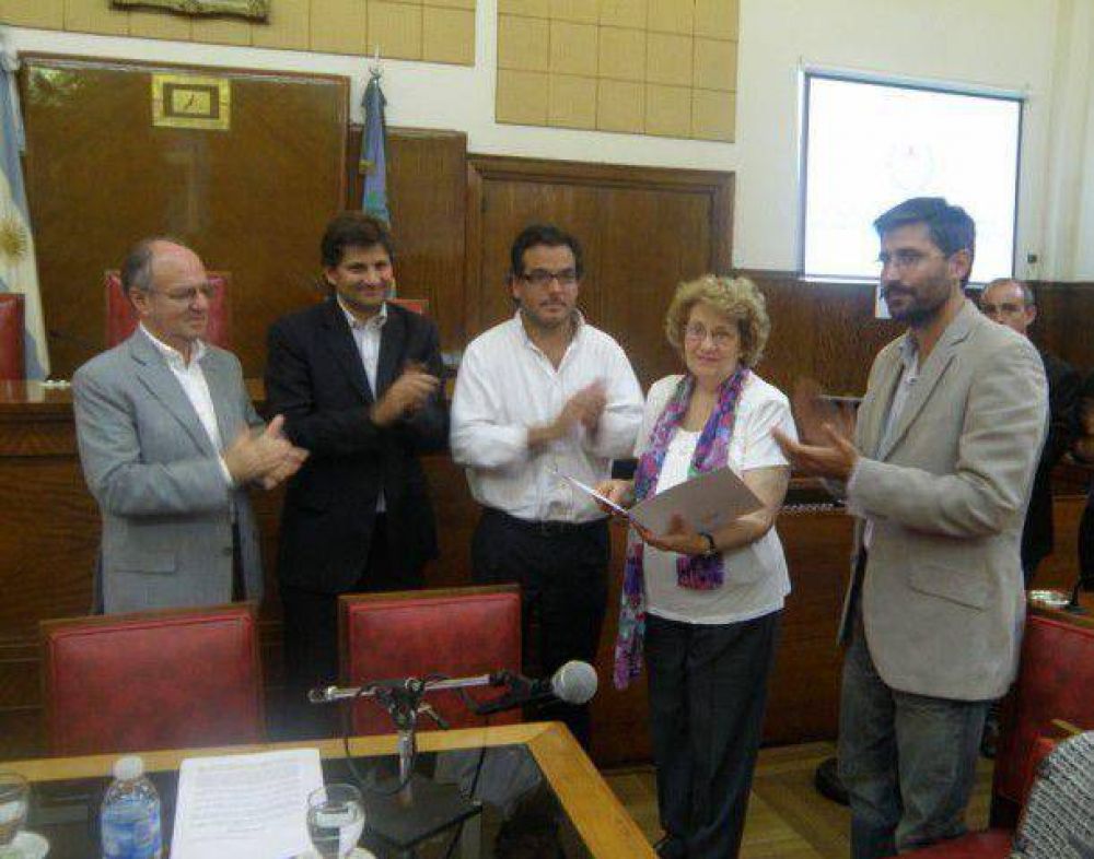 Declaran �Ciudadano Ejemplar� post mortem al doctor Battaglia