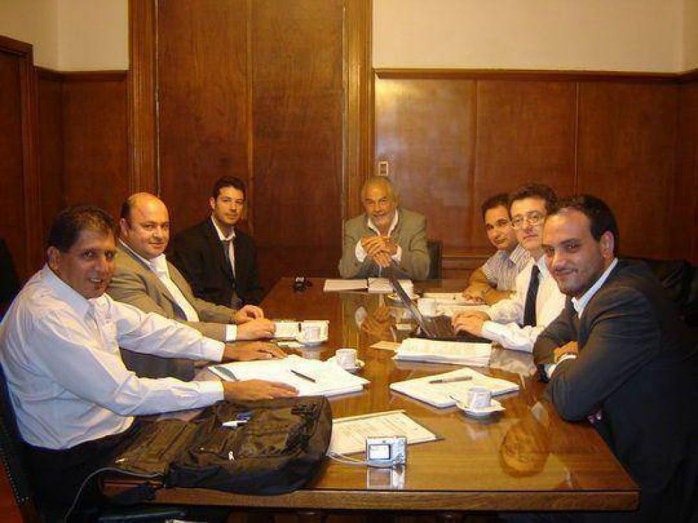 Acuerdan acciones para industrializar productos juje�os.