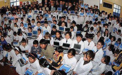 En Entre R�os se entregaron m�s de 70.000 netbooks a estudiantes