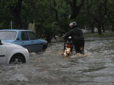 "Estamos en una situaci�n muy compleja en el marco de un desastre clim�tico que afect� a toda la regi�n"