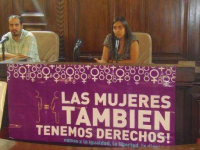 Concejo Deliberante: Con la ausencia del oficialismo, se present� el parlamento de mujeres
