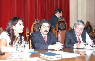Reeligieron a Godoy al frente de Diputados.