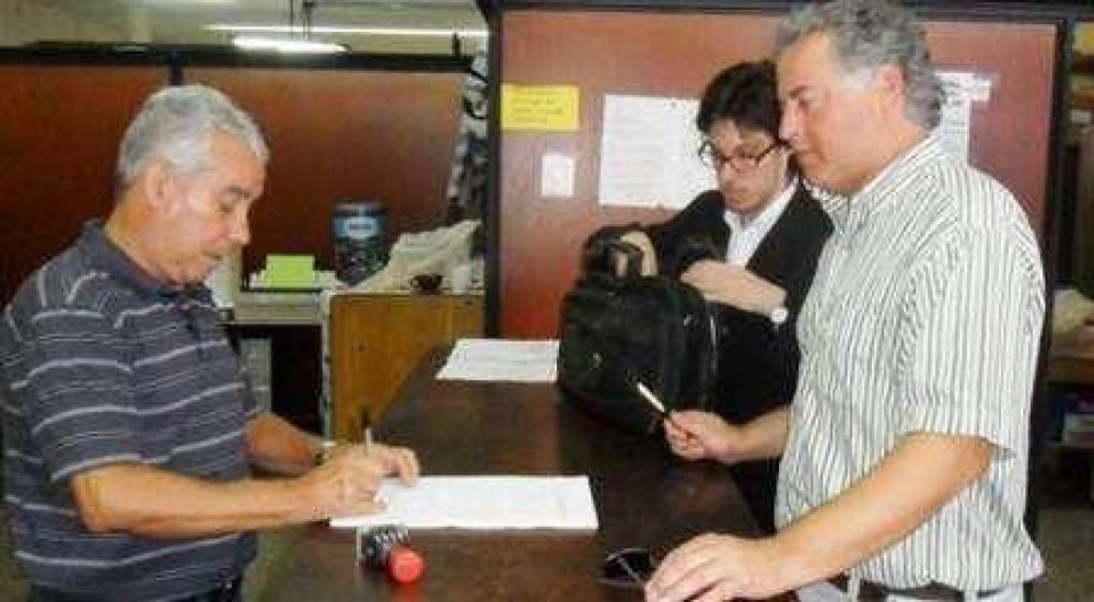 El diputado Dom�nguez critic� con dureza al ministro de Infraestructura