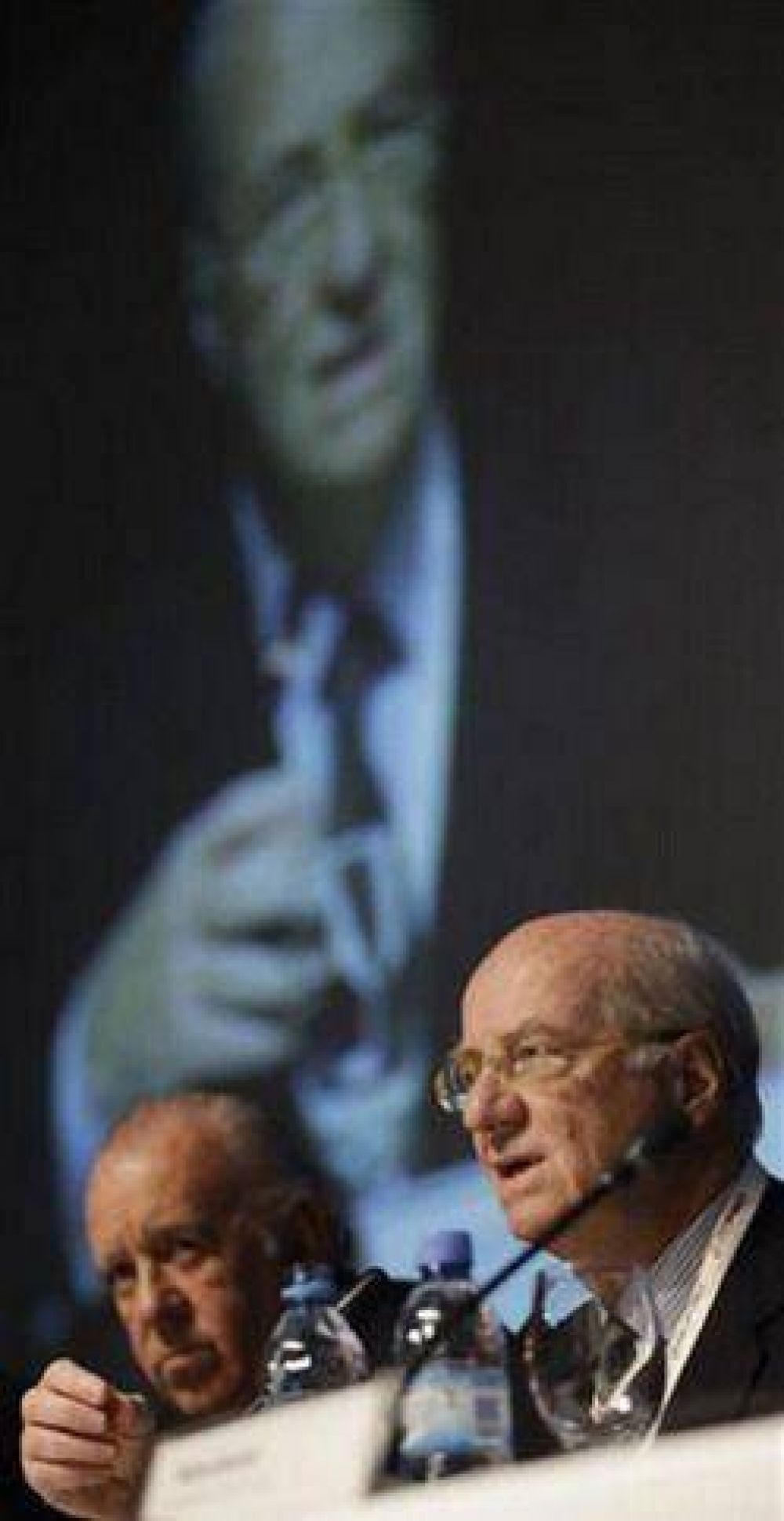 Rocca anunci� inversiones por $ 600 millones de d�lares, pero se mostr� pesimista sobre el futuro de la soja 