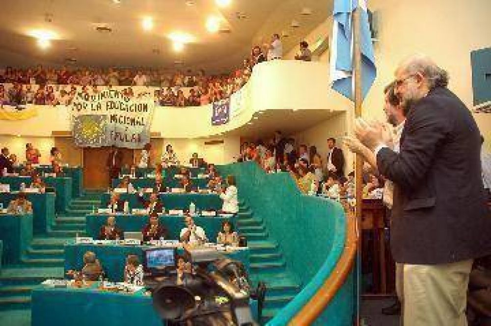 Pleno apoyo tuvo la nueva ley de Educaci�n