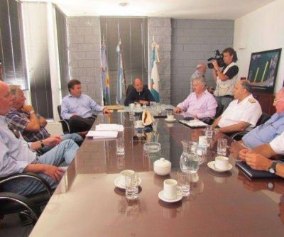 Aseguran que el puerto est� en condiciones de recibir a la Fragata Libertad