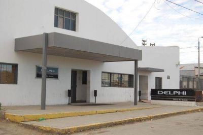 Oscar Mart�nez asegur� que Famar �a�n no demostr� motivos para reducir el plantel por baja producci�n�