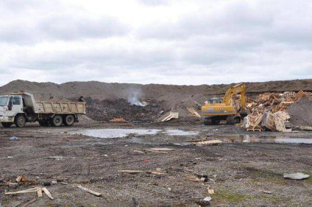 Culmina el operativo de saneamiento ambiental en la zona de los asentamientos
