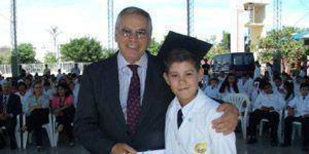 Zorrilla destac� las innovaciones en el sistema educativo