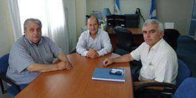 Lomitas: Gaetan gestion� soluciones para servicio de agua potable