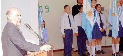 Insfr�n habl� de la crisis global y sus efectos mundiales.