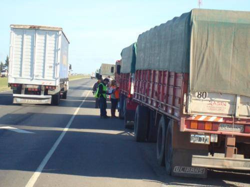  Costos de transporte carretero de cargas de cabotaje aumentaron 2,83 por ciento en noviembre 2012 en Mendoza