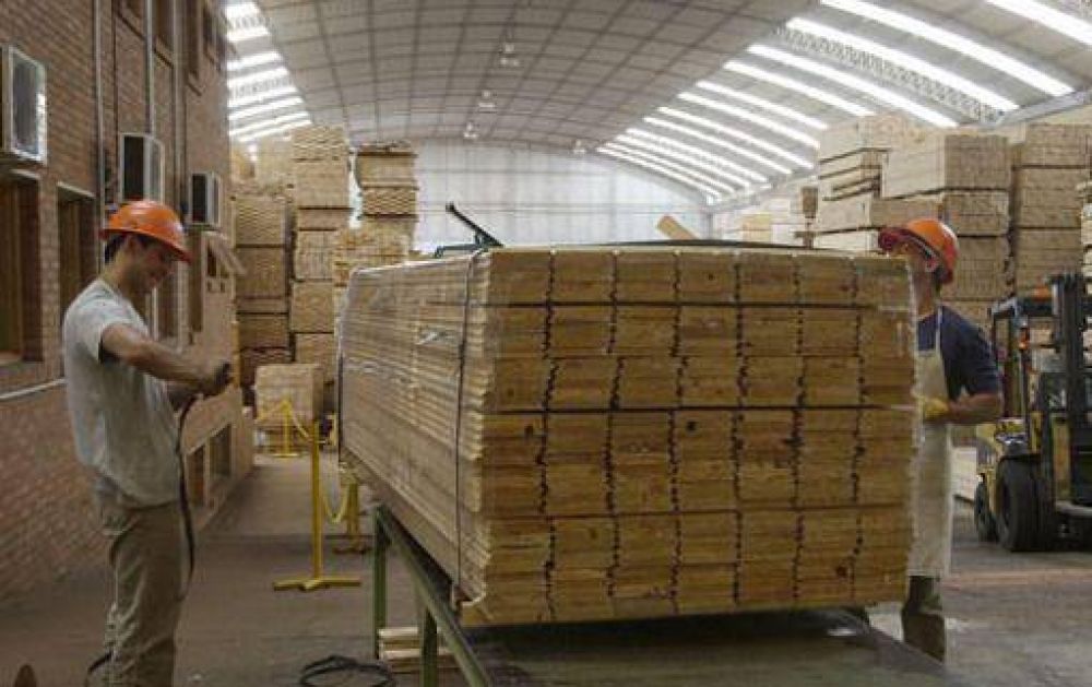 Crisis maderera: Pymes realizan ajustes de producci�n y no descartan despidos