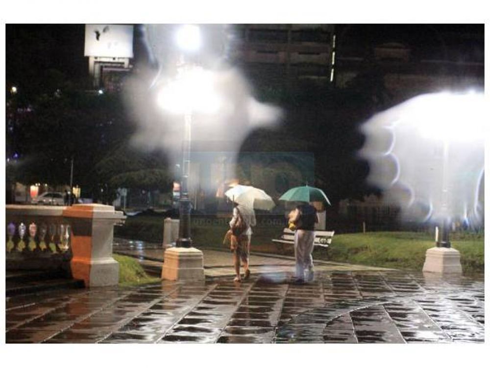 Anuncian un fin de semana con m�s lluvia y mucho calor en Entre R�os